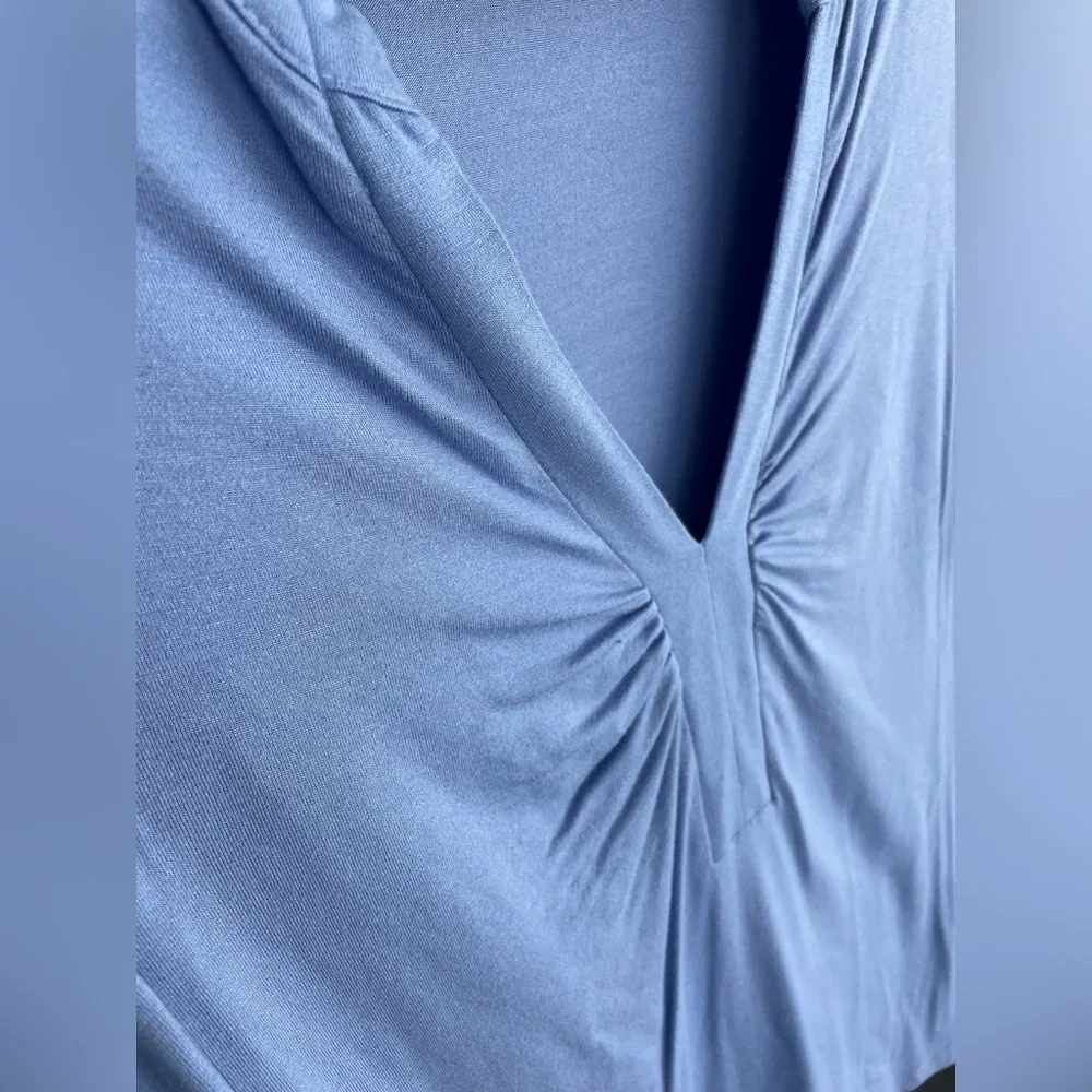 Women's Lascana By Venus Periwinkle V- Neck Top S ✨BRAND NEW✨ - Picture 3 of 9